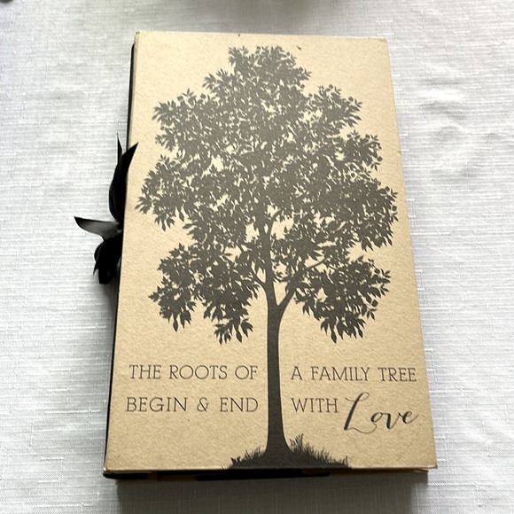 FAMILY PHOTO ALBUM - Picture 3 of 10